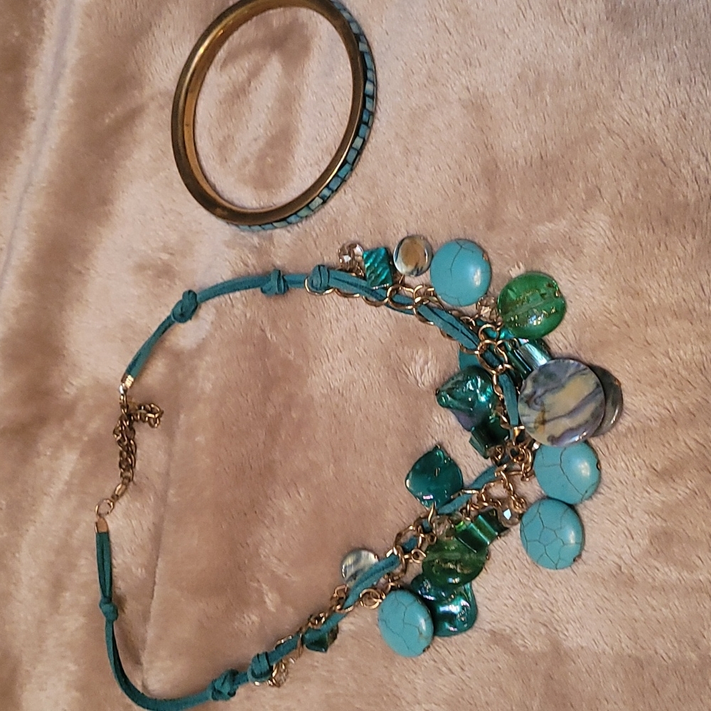 Gold and turquoise bracelet and necklace